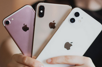 スマホ、何年おきに買い換えてます?