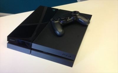 ps4%2520console%2520controller-2_R