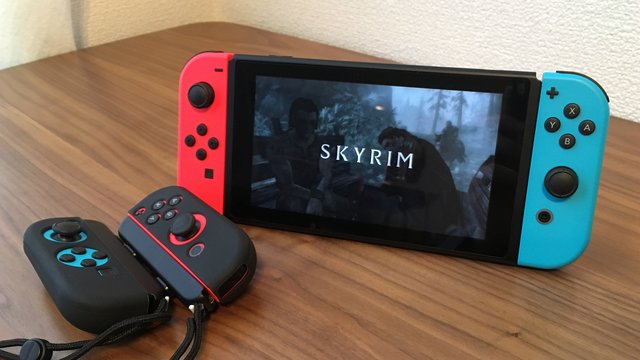 Switchは寝転がってやれるからいいって声聞くたびに思う 任天党 にんてんとう