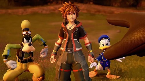 これからFF7R、シェンムー3、KH3が控えてるPS4の最強感