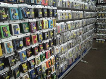 ソフトの値段が8000～9000円の価格帯に戻ってきてる…