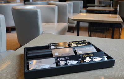 若者「えっ！？楽天カードなんて使ってんの？ダッサｗ」   若者の間で高額年会費クレカ持ちが広がる