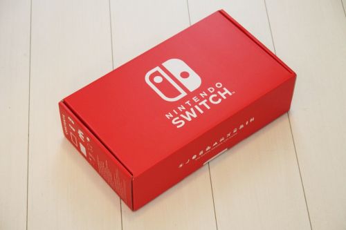 マイニンからスイッチ届いたけどクリスマスまで遊べないという拷問wwwww 	