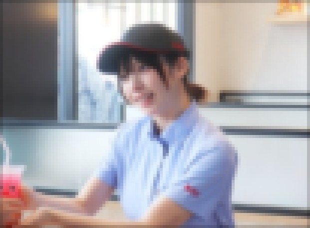 【画像】コスプレイヤーえなこさん、KFCの1日店長に就任する