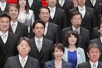 閣僚の資産公開…トップは小泉防衛相で約2.7億円も全額妻の滝川クリステルさん名義…高市首相は3206万円で平均6641万円