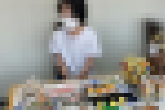 【画像】万引き婆さん、漬物盗みすぎだろと話題に