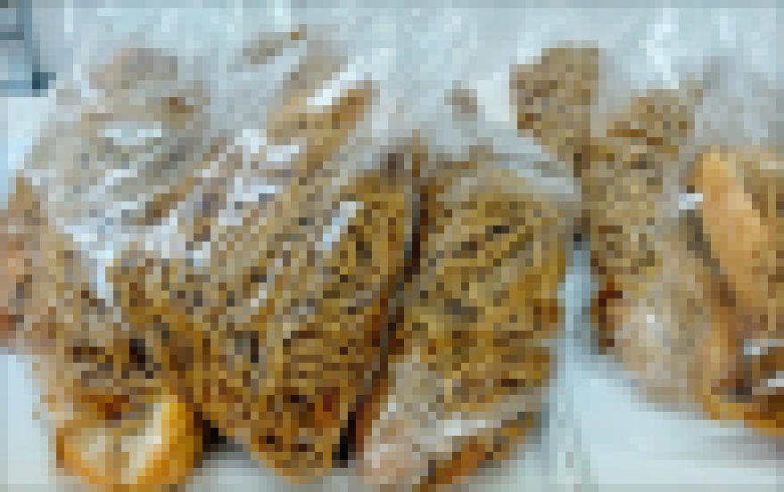 【画像】ラ・ムーの焼きそばパンがヤバすぎるｗｗｗｗｗｗｗ