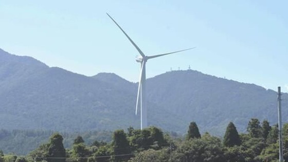 【悲報】「風力発電」稼げず、１０年間に風車４２０基以上が廃止…