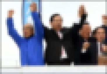 【悲報】辺野古活動家の謝罪会見でまともにお辞儀せずに腕を組んでた人、こんな所で見つかる