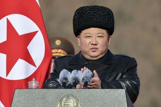 金正恩「これ…絶対、次俺じゃん…。」