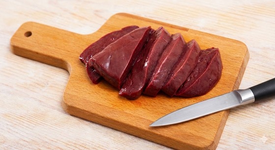 【悲報】常連客限定「裏メニュー」生の牛レバー、客が持ち帰って警察に提出　→　経営者逮捕へ