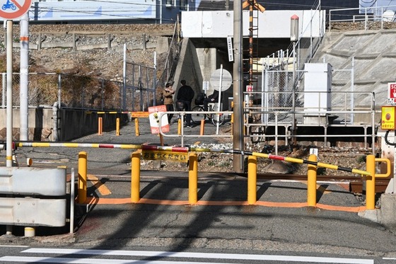 【速報】神戸踏切事故、中国人観光客の遺族が「中国で踏切に出会うことはないので予測は不可能」と山陽電鉄に1.4億円の賠償請求