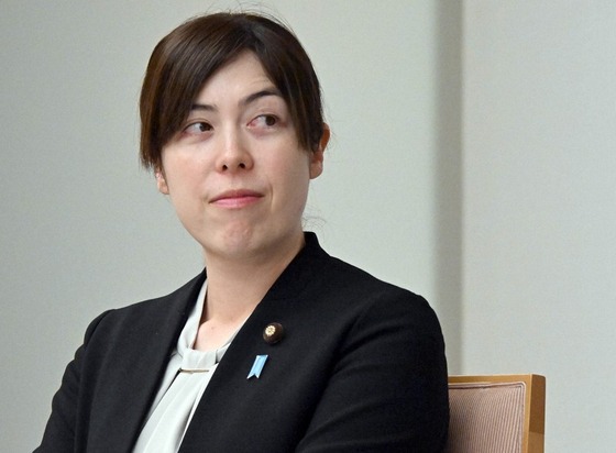 【悲報】小野田紀美「AIで私の画像を捏造し外国人問題を闇とか煽り再生数を稼ぐ行為を今すぐやめろ」