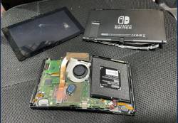 【悲報画像】中3男子、隠していたSwitchを親に破壊される　←これは毒親と話題に