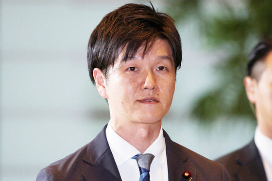 【悲報】鈴木農水大臣、突然テレビ局の女性スタッフが元カノだと言い出すｗｗｗｗｗｗｗｗ