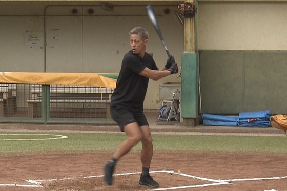 【朗報】本田圭佑さん、短時間の練習でホームランを打ってしまうwwwwww