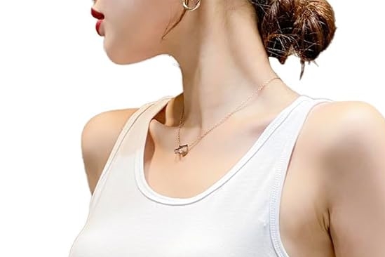 【画像】漫画家さん「Bカップの女の子？まあこんなもんやろ」