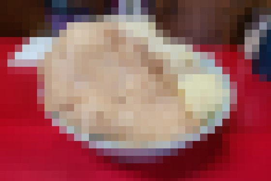 【画像】ラーメン二郎の無料トッピング「アブラザブトン」がヤバい