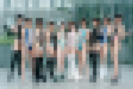 【画像】とんでもない衣装のコスプレ女集団襲来ｗｗｗｗｗｗｗｗｗｗｗｗｗｗｗｗｗｗｗｗｗｗｗｗｗｗｗｗ