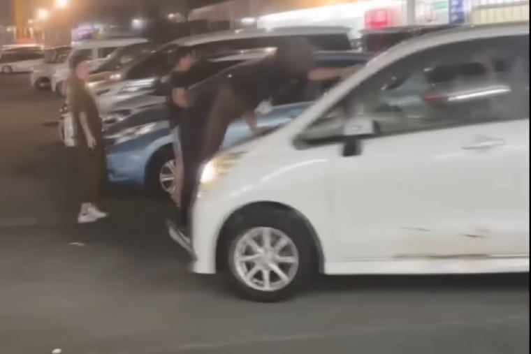 ジャッキーチェン ナイスフ ひき逃げ 執念 窃盗に関連した画像-02