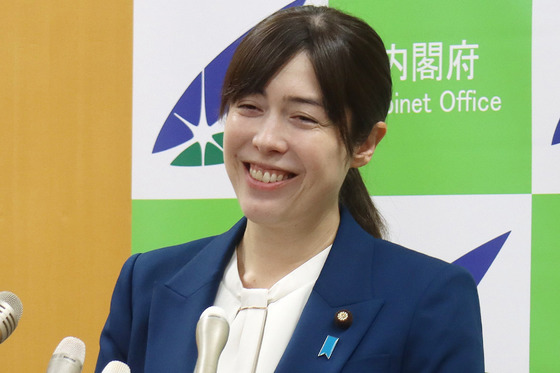 【悲報】小野田紀美「ネトウヨ動画に騙されないで！私バイク乗れません！」愛国者「えっ？バイク乗るんだ！」