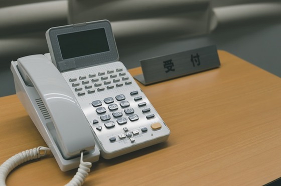 【悲報】NTTの固定電話「年2640円」値上げ