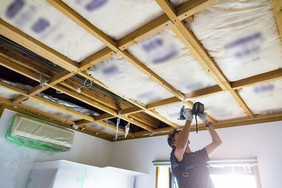 【ナフサ危機】住宅業界直撃、建材80％値上げも