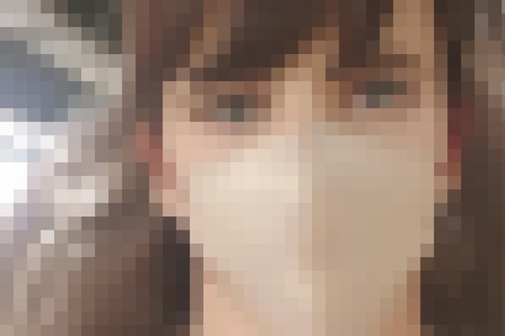 【画像】細身のイギリスの女の子(23)「体を使って話しましょう…