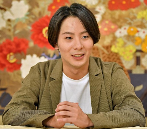 【悲報】若手の歌舞伎役者、酒に酔ってケバブ店ドアをキックで蹴り壊し逮捕…トイレ無断使用注意で逆ギレ