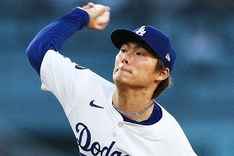 投手ってストレート一切投げずに変化球投げ続けたら打者は相当打ちづらいんじゃないか？