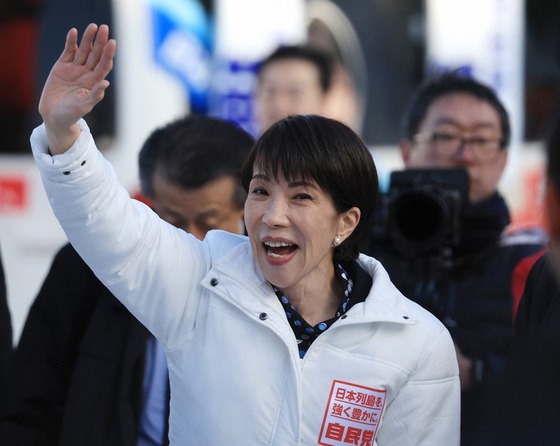 【悲報】高市首相「テレビと週刊誌は私を潰そうとしている」