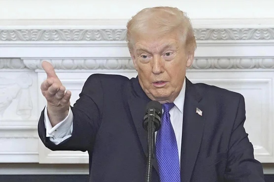 【悲報】イラン国営テレビがハッキングされ、トランプ大統領の演説がペルシャ語字幕付きで放送される