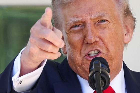 【画像】トランプ、天皇陛下を指差してしまうｗｗｗｗｗｗｗｗｗ