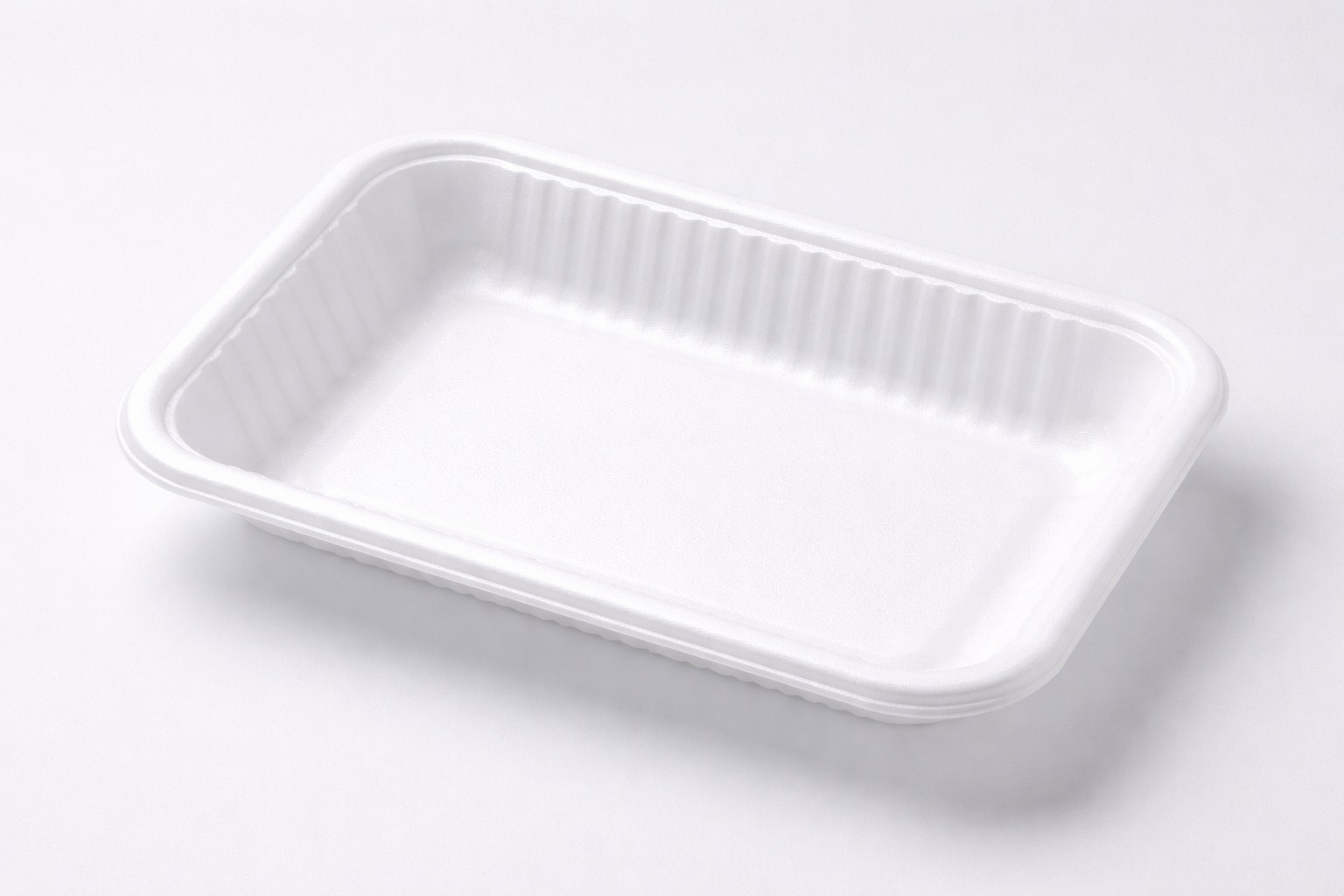 【悲報】食品トレー原料PS、在庫2か月