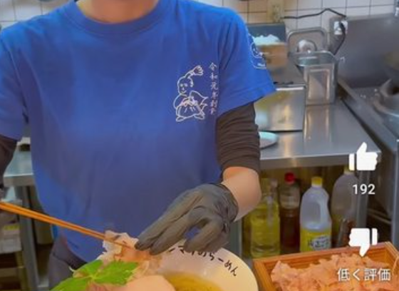 【画像】この美人ラーメン店長さんの作ったラーメンをご覧くださいｗｗｗｗ【Pickup】