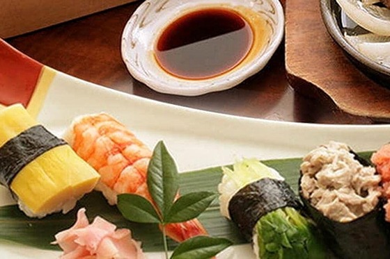 【悲報】39歳エリート男性、初デートで「1万2000円すし懐石ランチ」を頼まれ交際終了