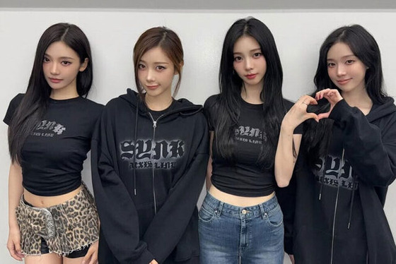 【炎上再燃】紅白出場のK-POP『aespa』出場のメンバー、過去にキノコ雲型ランプの写真を投稿