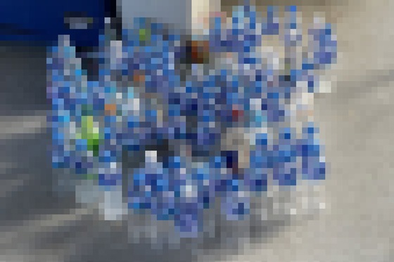【画像】日本人の気色悪さ、たった一枚の画像に凝縮されてしまうｗｗｗｗｗｗｗ