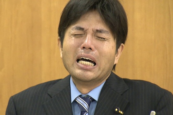 「号泣県議」こと野々村竜太郎氏の近影、驚きの転身を果たすwwwww
