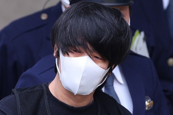 【悲報】 山上被告が読んでいたのは「事実」ではなく、鈴木エイト氏の物語だった