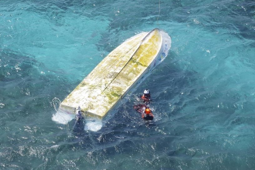 【完全にアウト】辺野古転覆船、海上保安庁から猛スピードで逃げ回っていた