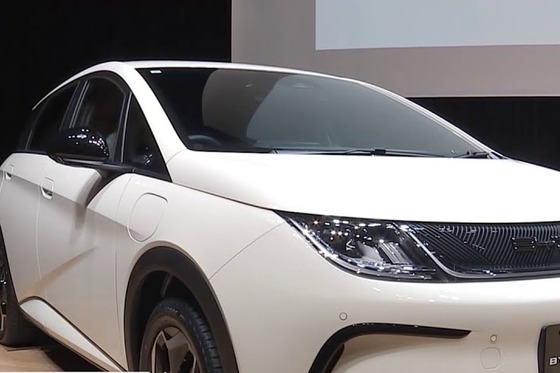 【悲報】識者「今の中国の車がスマホだとしたら日本車はガラケー」