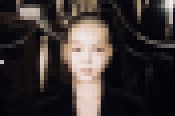 「体は女だけど心は男なので邪魔な胸を切り落としました」人気女性アイドルXGさん、気合が入りすぎてる…