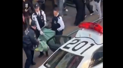 【動画】警官が外国人をsushification(寿司化)してると海外で話題に