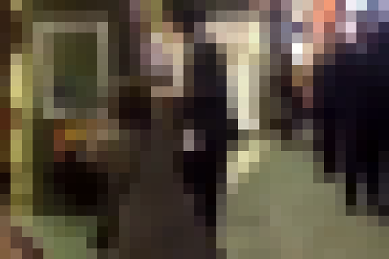 【動画あり】チビ女さん、暴力でホストを一方的に追い詰めてしまう