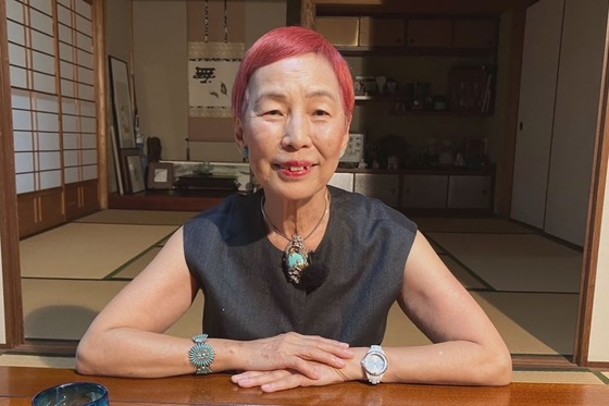 【画像】上野千鶴子さんのアカウントの所在地、韓国と表示されてしまう