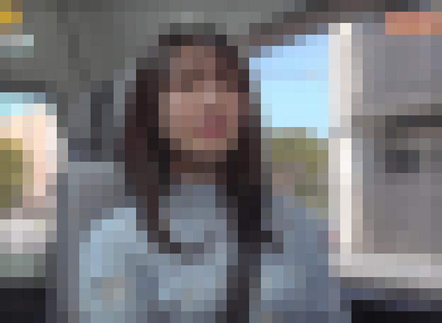 【画像】最近の若い女でこんな洋服が流行ってんの？？？