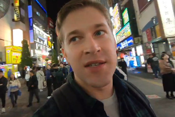 【動画】白人YouTuber、日本を歩いてたらいきなりぶん殴られてしまう