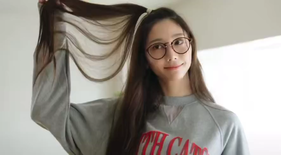 【動画】恵体グラドル「実は私、すっぴんでカップ焼きそば食べるズボラ女❤」→こうなってしまうｗｗｗｗ【Pickup】