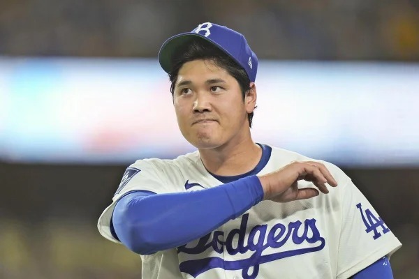 【悲報】女さん気づく「大谷翔平と夜職って一緒でしょ。何も生産してないし金もらい過ぎだし」